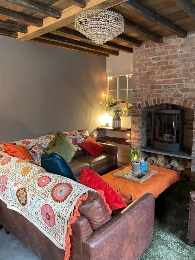 The Walled Garden At Cheshire Boutique Bathhouse نانتويتش المظهر الخارجي الصورة