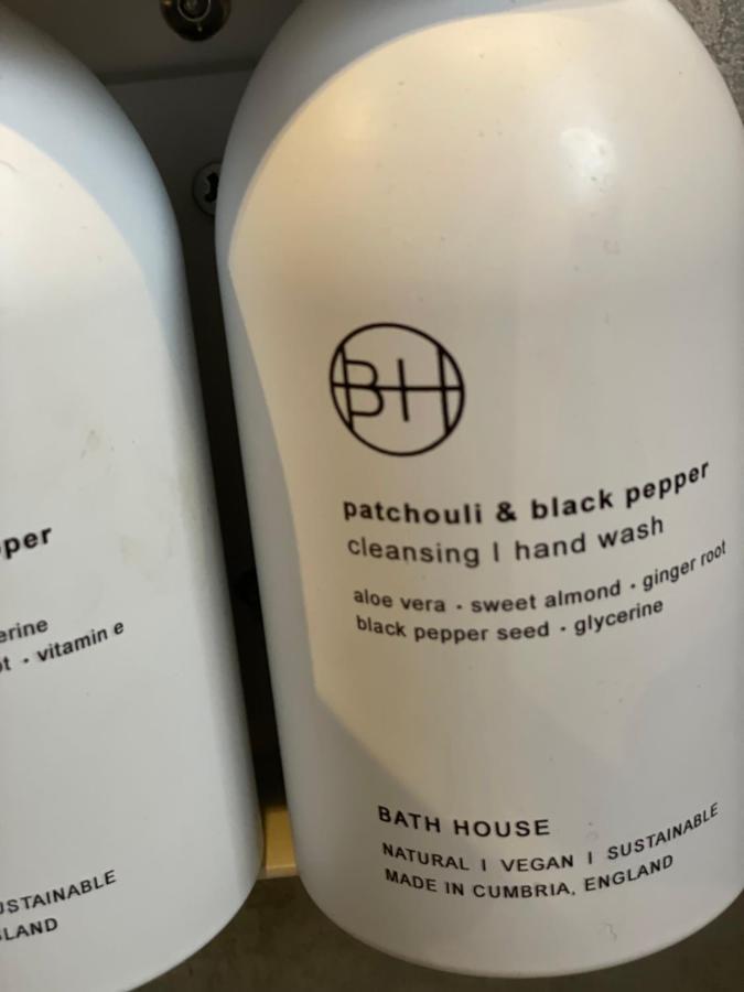 The Walled Garden At Cheshire Boutique Bathhouse نانتويتش المظهر الخارجي الصورة