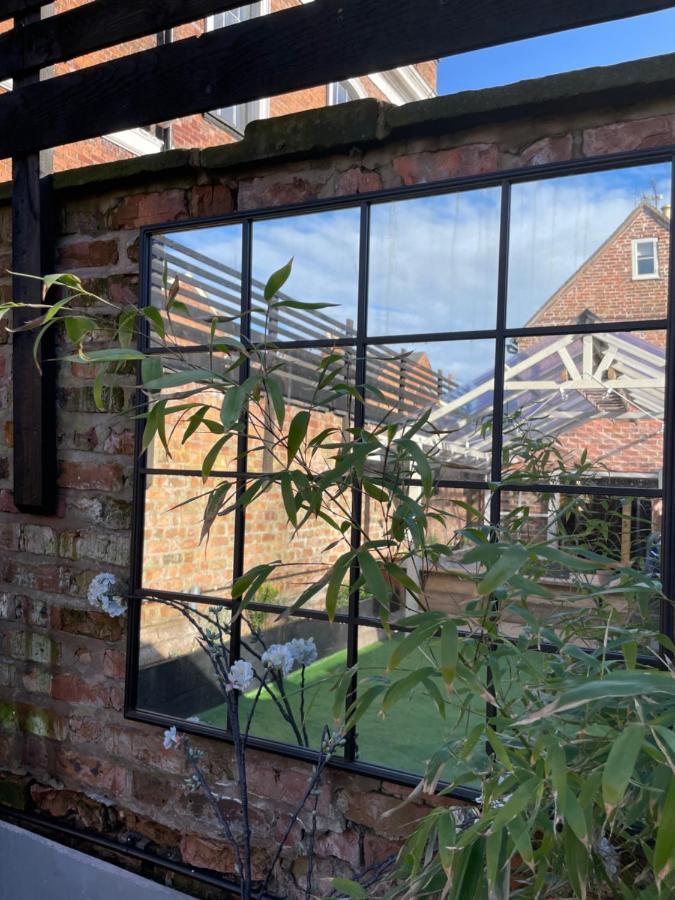 The Walled Garden At Cheshire Boutique Bathhouse نانتويتش المظهر الخارجي الصورة