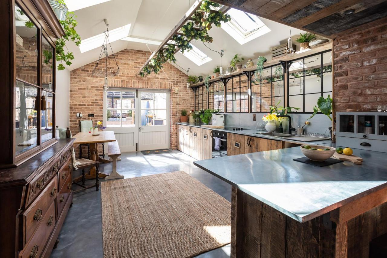 The Walled Garden At Cheshire Boutique Bathhouse نانتويتش المظهر الخارجي الصورة