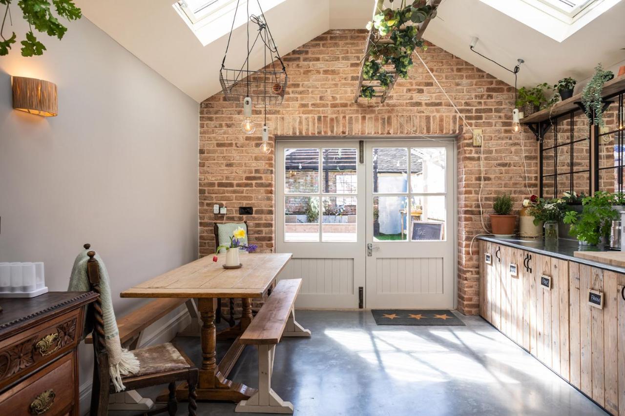 The Walled Garden At Cheshire Boutique Bathhouse نانتويتش المظهر الخارجي الصورة
