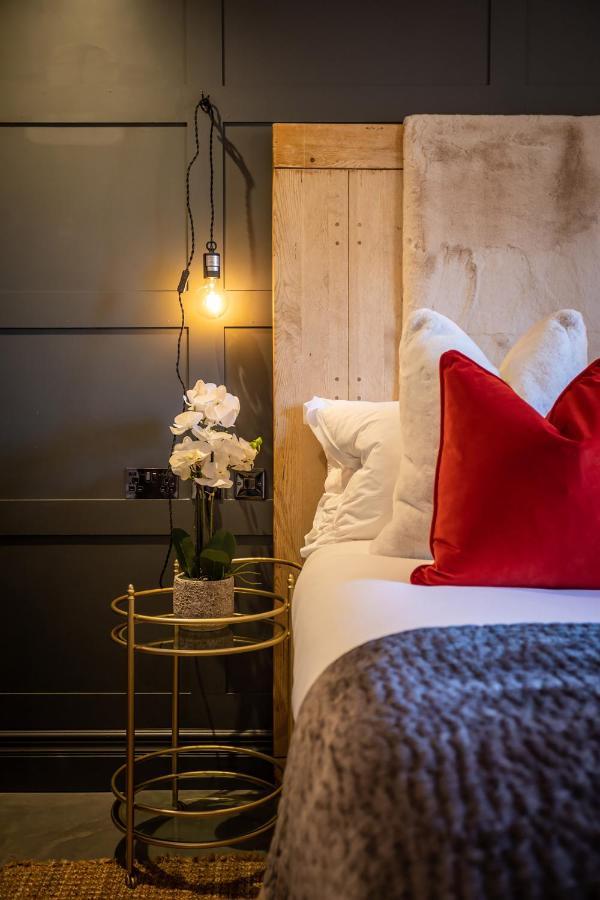 The Walled Garden At Cheshire Boutique Bathhouse نانتويتش المظهر الخارجي الصورة