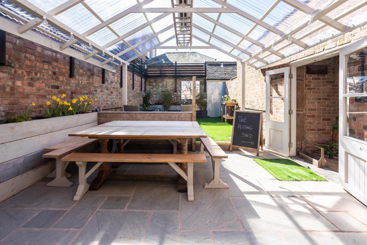 The Walled Garden At Cheshire Boutique Bathhouse نانتويتش المظهر الخارجي الصورة