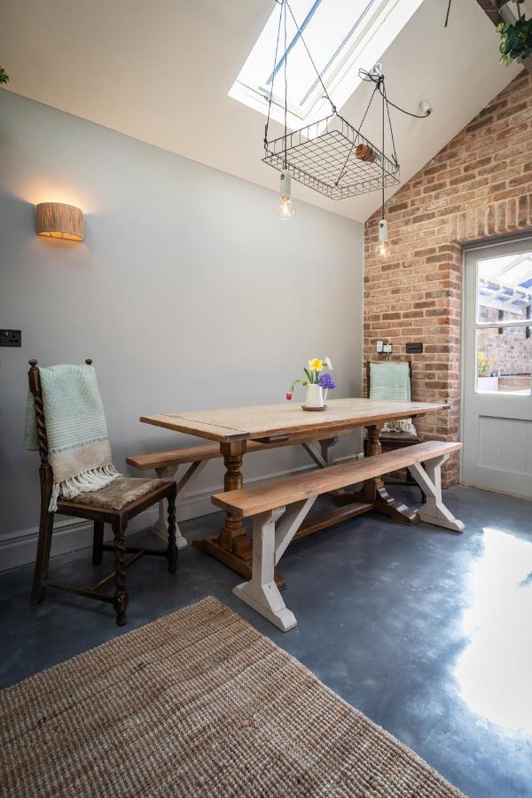The Walled Garden At Cheshire Boutique Bathhouse نانتويتش المظهر الخارجي الصورة